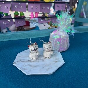 Vintage ceramic cat earrings